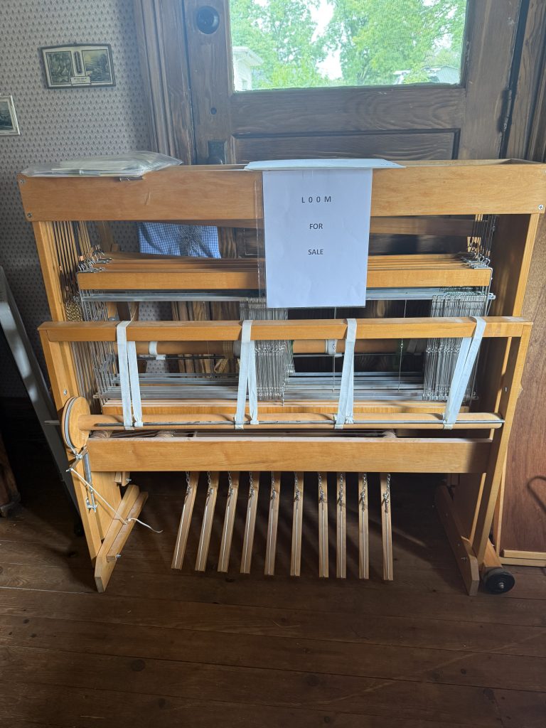 Harrisville 36” 8 shaft loom